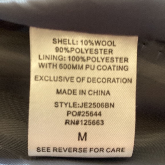 Coat - Picture 10 of 10